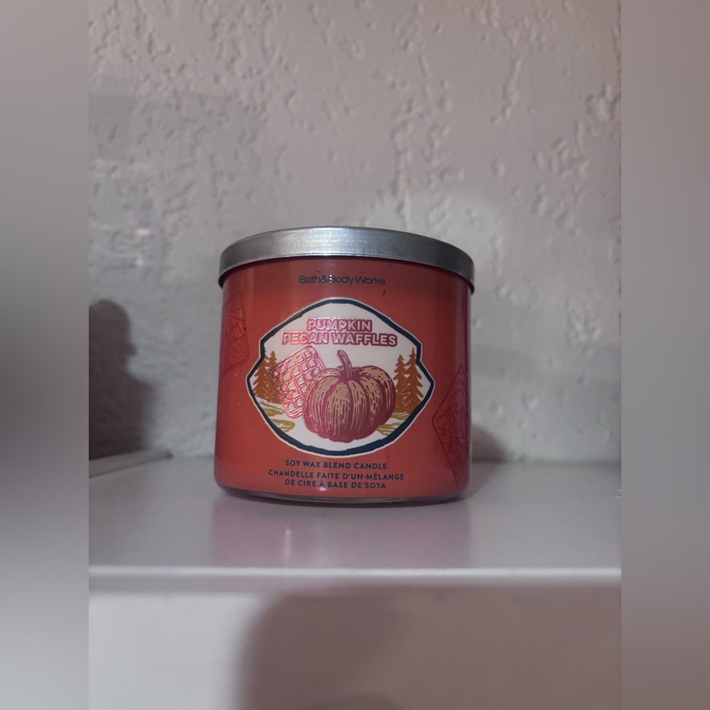 Bath & Body Works Pumpkin Pecan Waffles Candle 🧇🎃